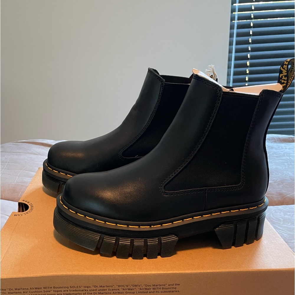 Dr. Martens Audrick Chelsea